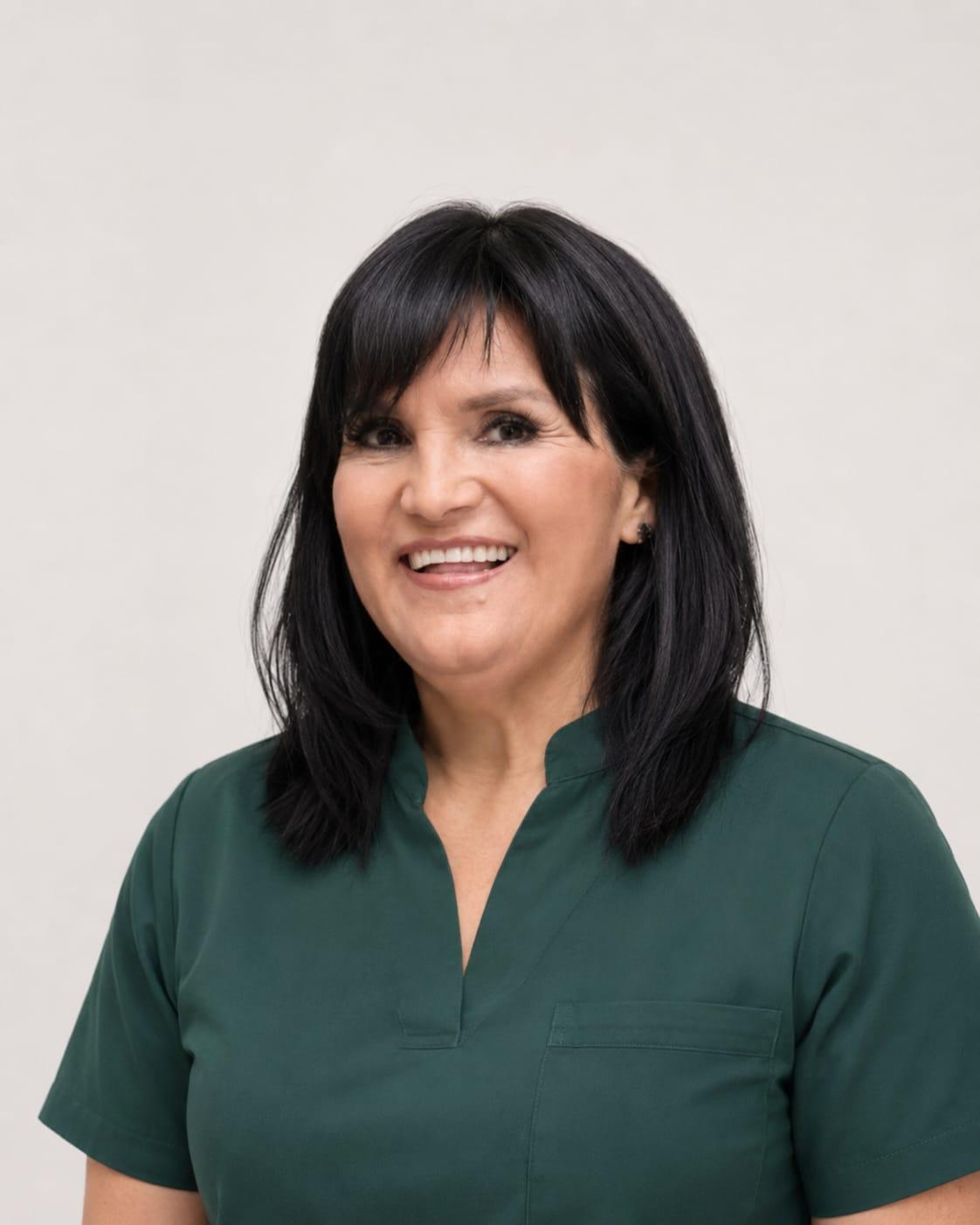 Ritratto di Dottoressa Dora Zapata, Odontoiatra-specialista in chirurgia orale
